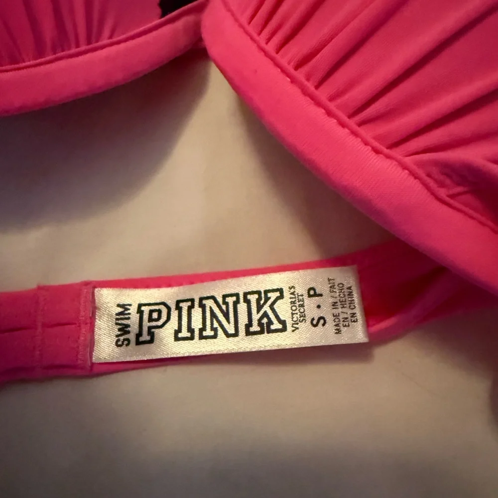Victoria's Secret Pink and Black Push-Up Bra New no tags - Picture 3 of 4